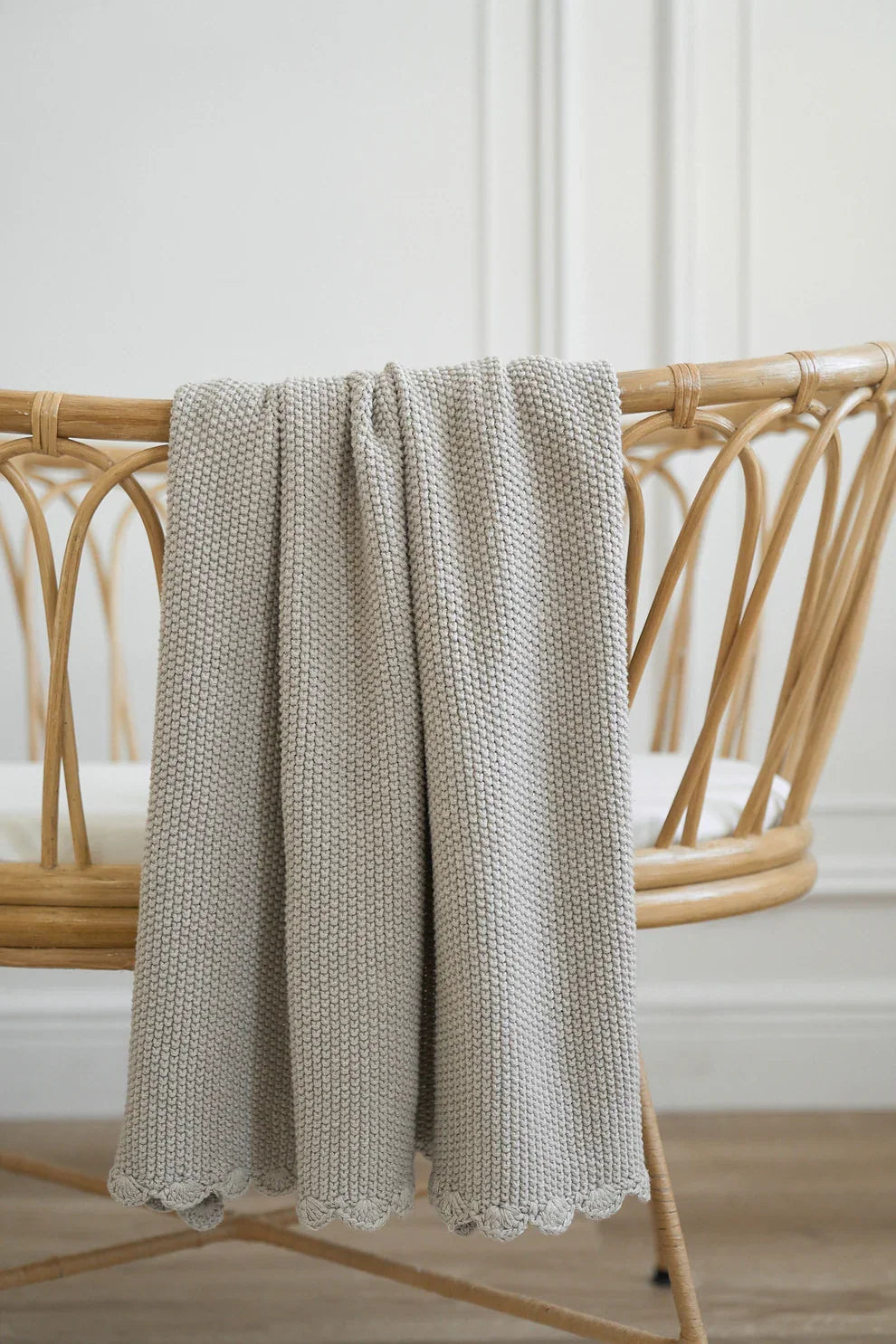 Beige Cotton Moss Stitch Knit Baby Blanket with Scalloped Edges