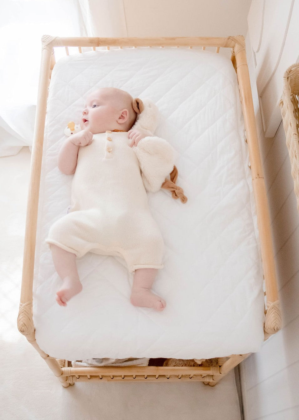 Ivory Quilted Cotton Waterproof Fitted Sheet for Rectangular Baby Bassinets