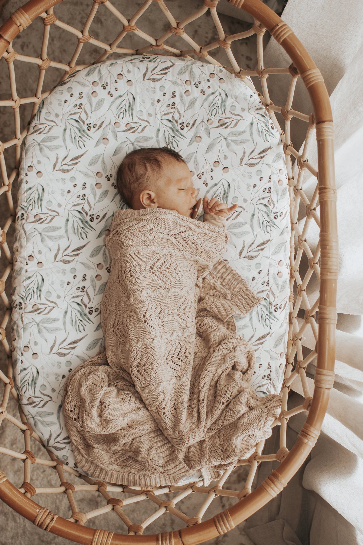 Bambella Waterproof Bassinet Sheet | Botanical