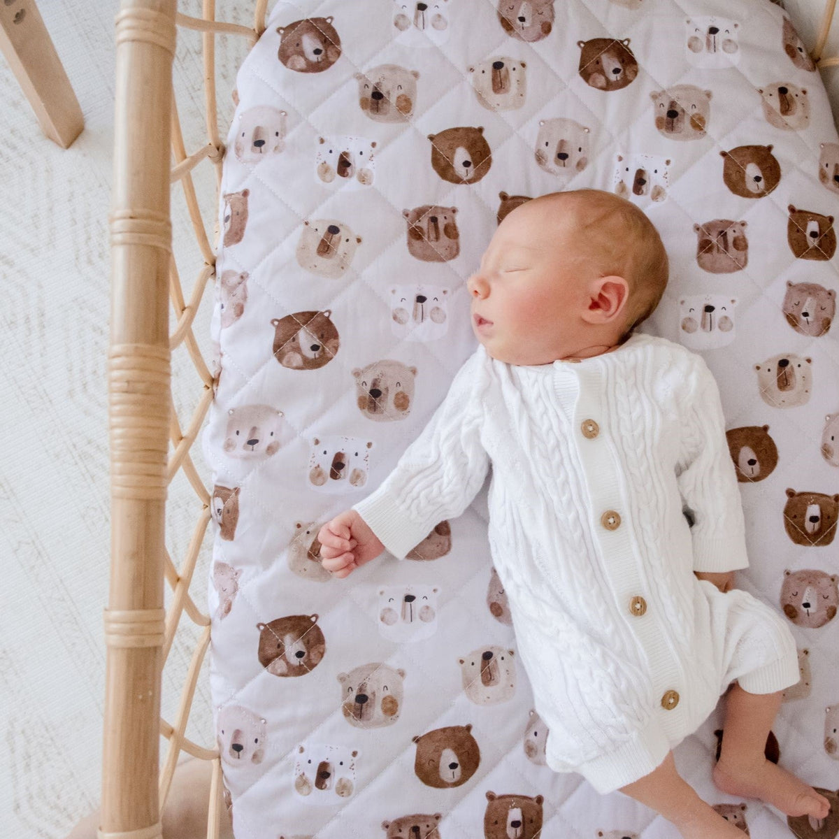 White Bear Print Quilted Cotton Waterproof Fitted Baby Bassinet Sheet