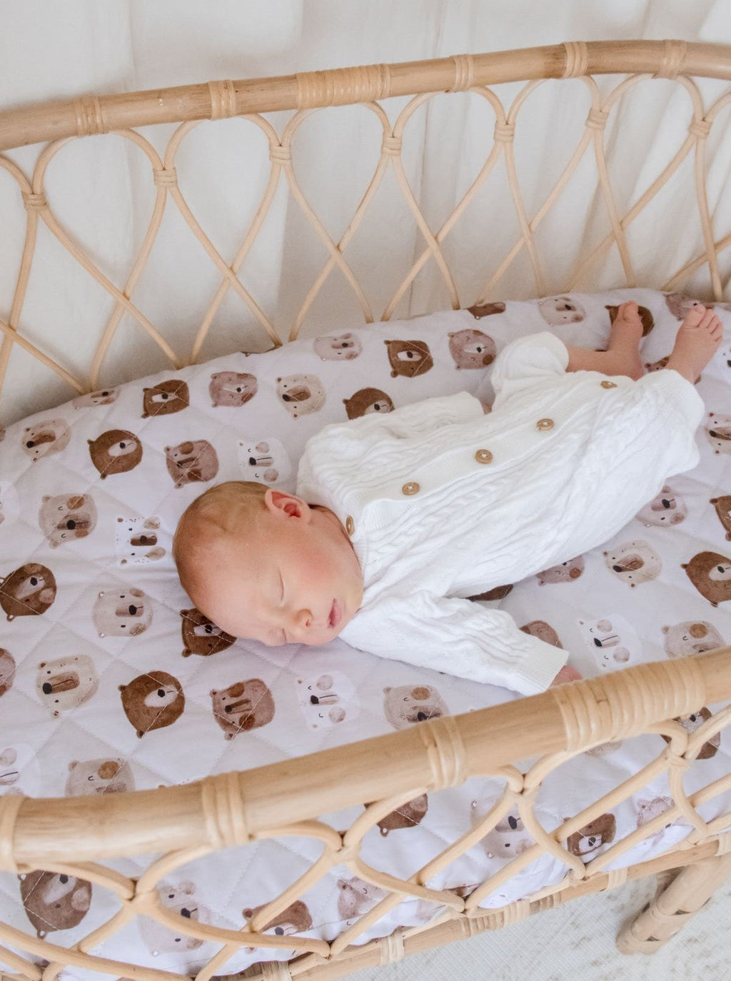 White Bear Print Quilted Cotton Waterproof Fitted Baby Bassinet Sheet