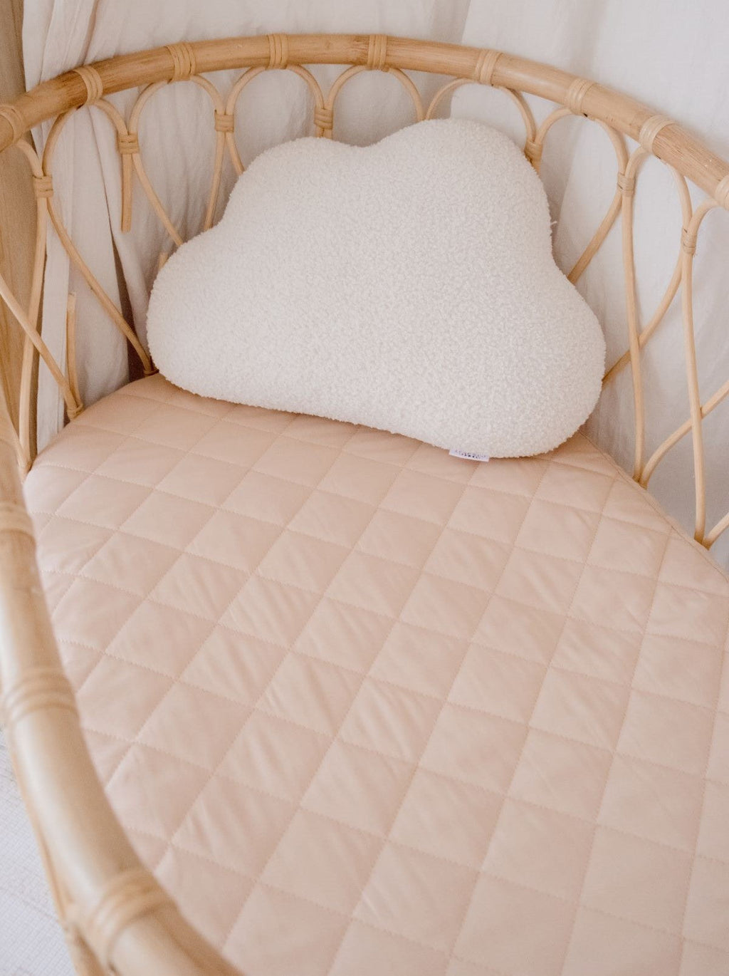 Blush Pink Quilted Cotton Waterproof Fitted Sheet for Baby Bassinets