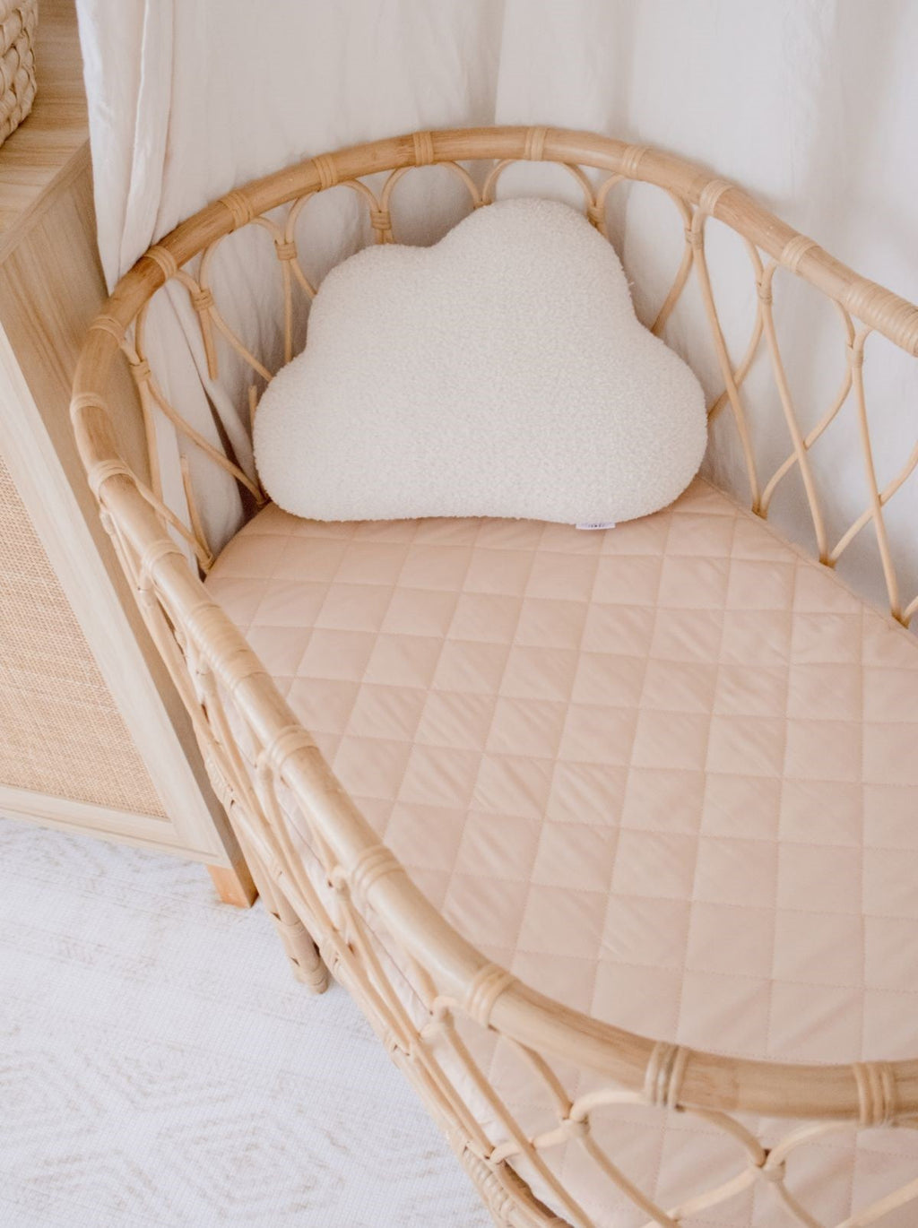 Blush Pink Quilted Cotton Waterproof Fitted Sheet for Baby Bassinets