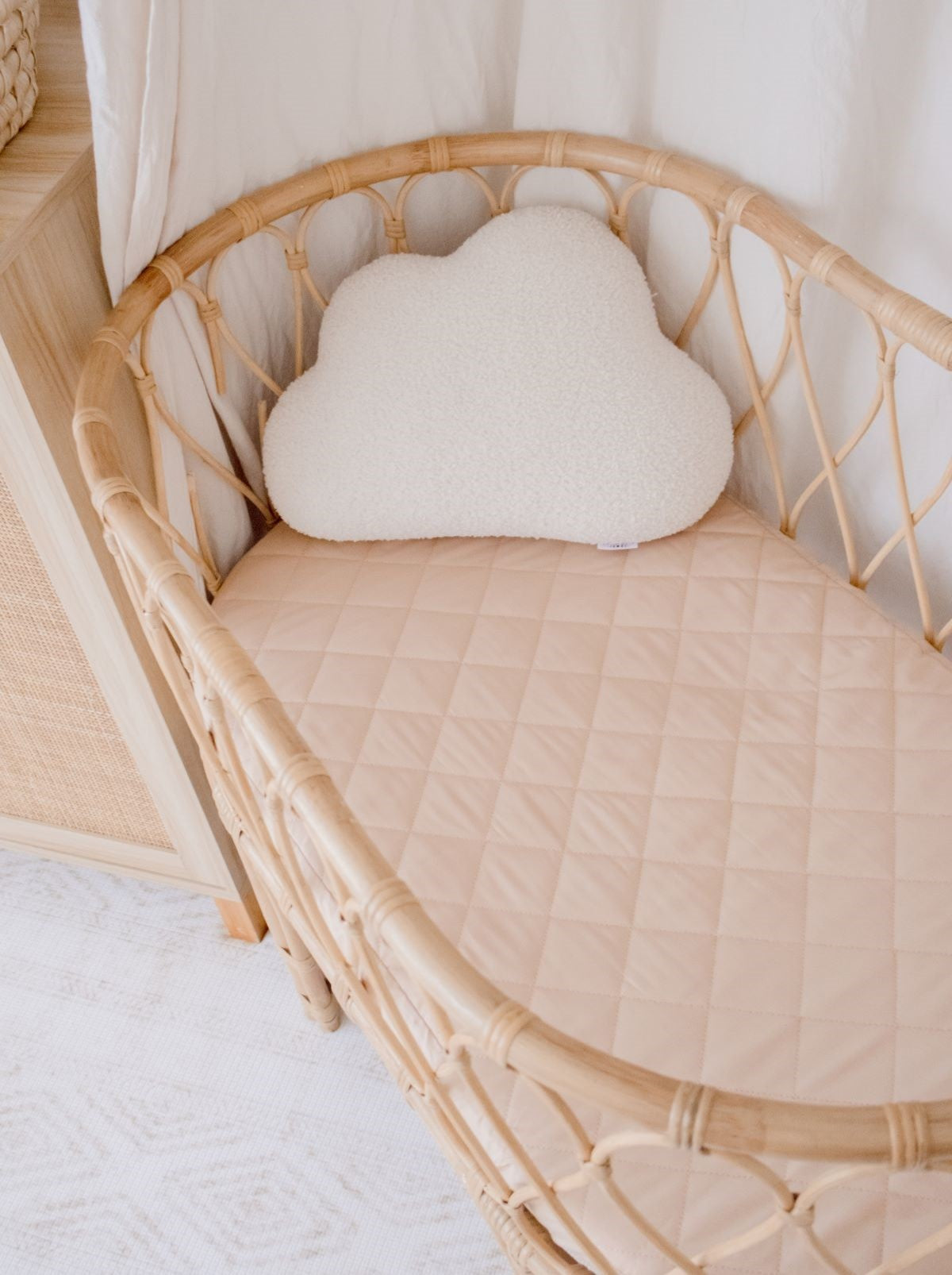 Blush Pink Quilted Cotton Waterproof Fitted Sheet for Baby Bassinets